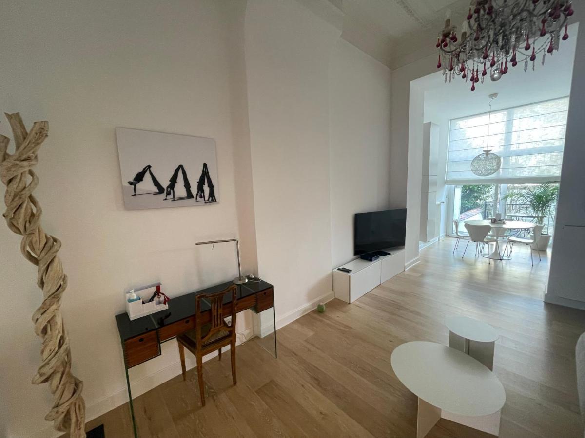 Apartment In Trendy Chatelain Center Brussels Area Little Garden Internet Wifi Zewnętrze zdjęcie